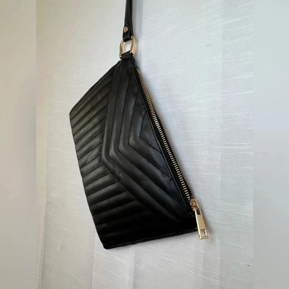 A New Day Wristlet - Picture 4 of 4